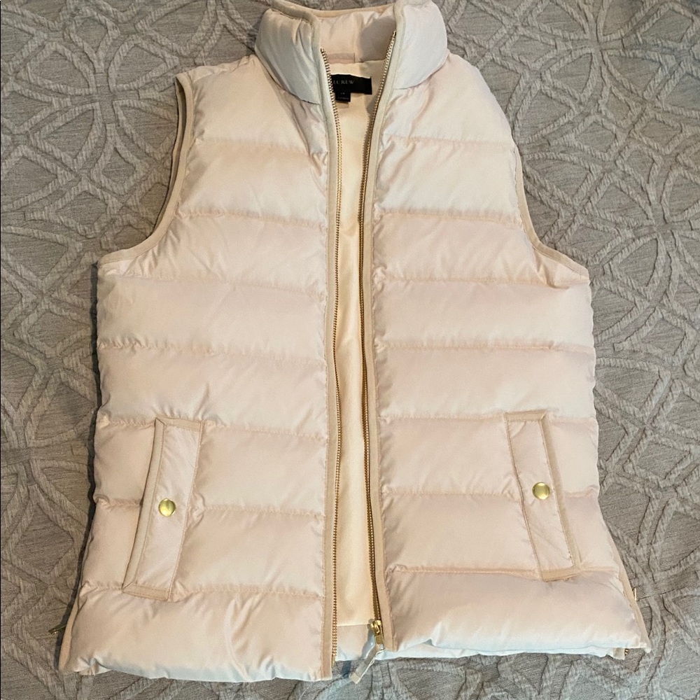 New without tag. J Crew Puffer Vest